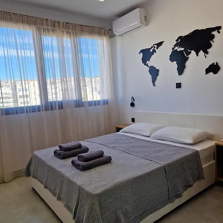 Ermou's Penthouse Apartment