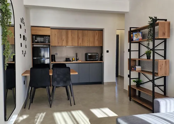Ermou's Penthouse
